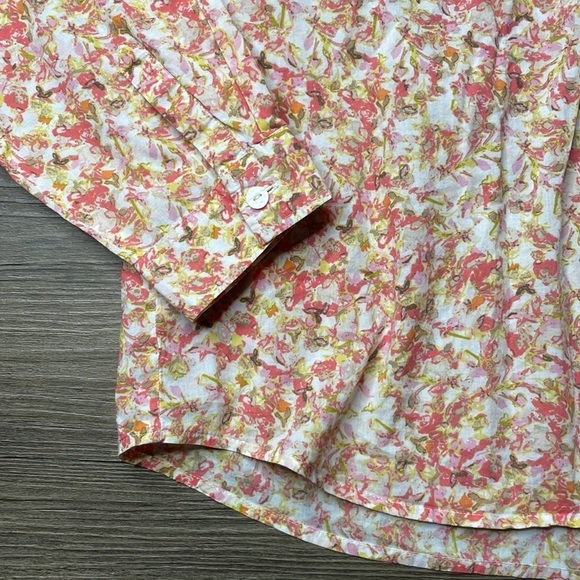Ann Taylor Loft Women’s Collared Button Down Floral Blouse, size Large - Picture 5 of 9